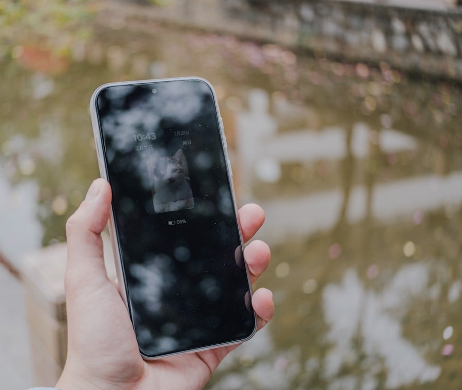 Activating a Travinger eSIM on a phone after landing