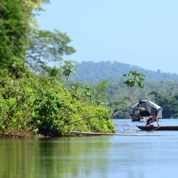 eSIM Suriname